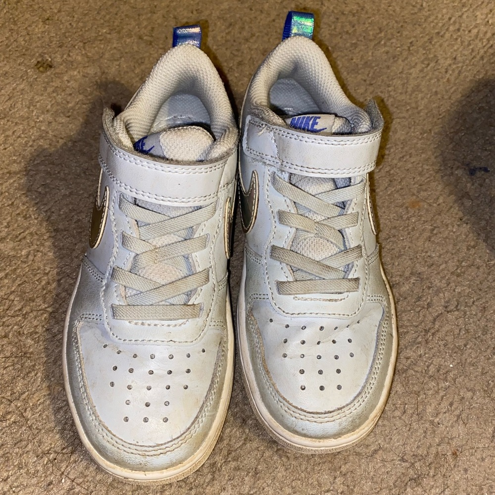 Nike girl shoes Good condition